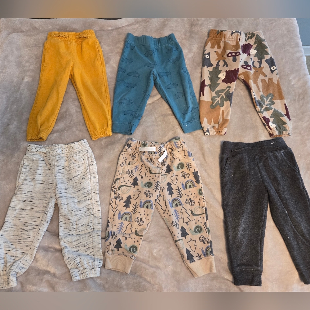 Lot of 6 pairs of lounge pants - size 18 month